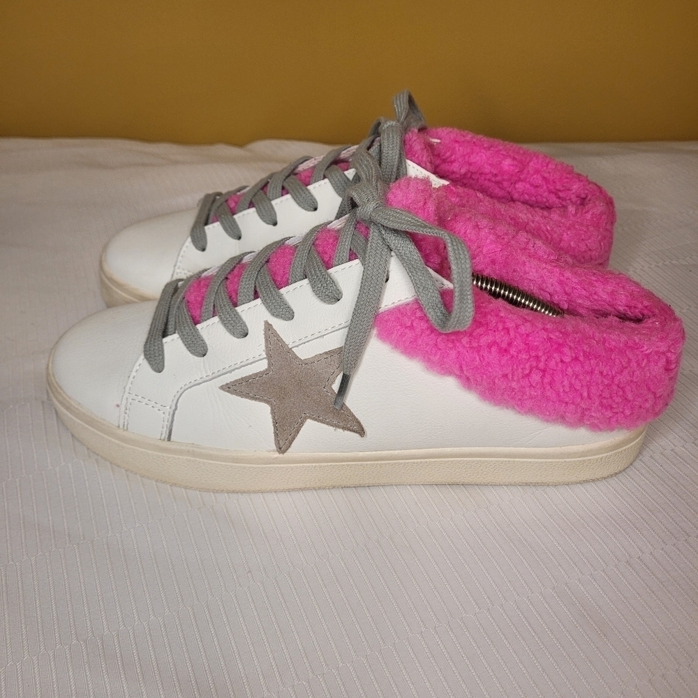 Steve Madden Polaris White and Pink Shoes sz 9.5 - Picture 3 of 11